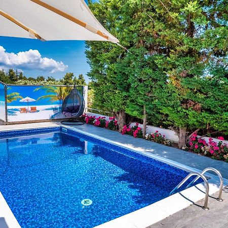 Deluxe Sani Relax Villa Экстерьер фото