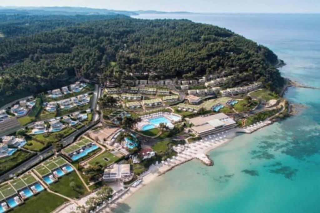 Deluxe Sani Relax Villa Экстерьер фото